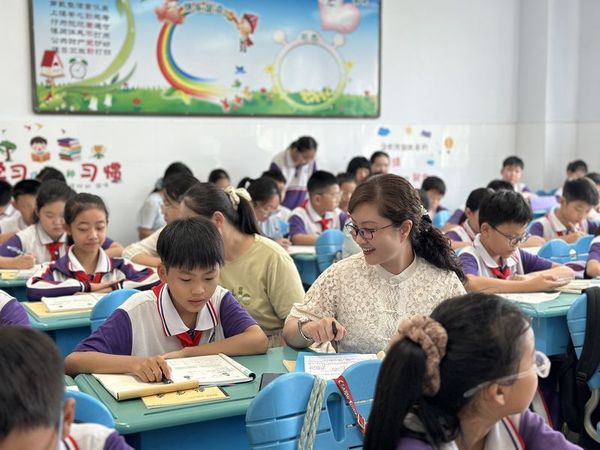 校长入班听评课